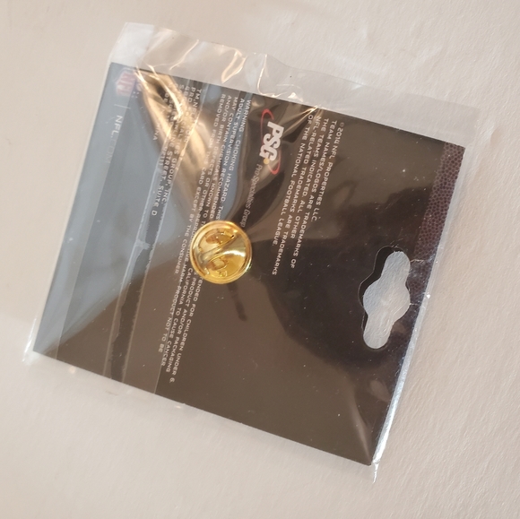 Nfl browns lapel pi - Picture 2 of 2